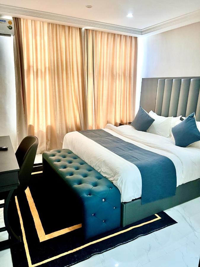 Lifestyle Luxury Hotel And Residence Elwa Eksteriør billede